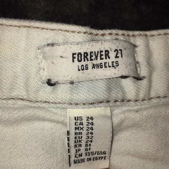 Forever 21 Boyfriend jeans - Picture 2 of 6